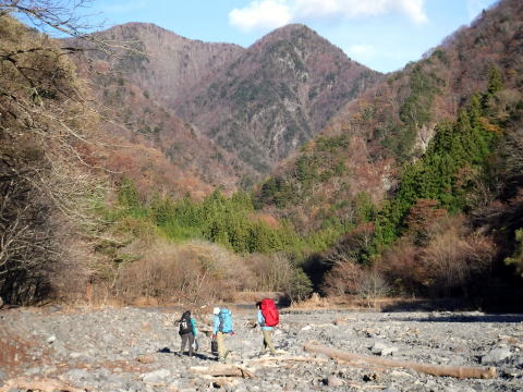 2018.11.23-25　鶏冠山・池口岳（尾根歩き）