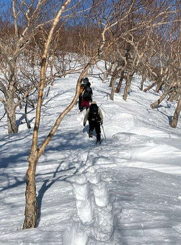 2025.3.21-22 湯元~外山鞍部~前白根山~白根隠山(雪山)