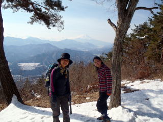 2012.1.28　中央線沿線・百蔵山～扇山（尾根歩き）