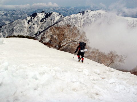 2012.4.21-22　谷川・武能岳西尾根（雪山）