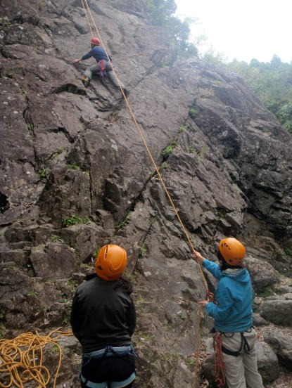 2012.4.30　丹沢・懸垂岩（岩トレ）