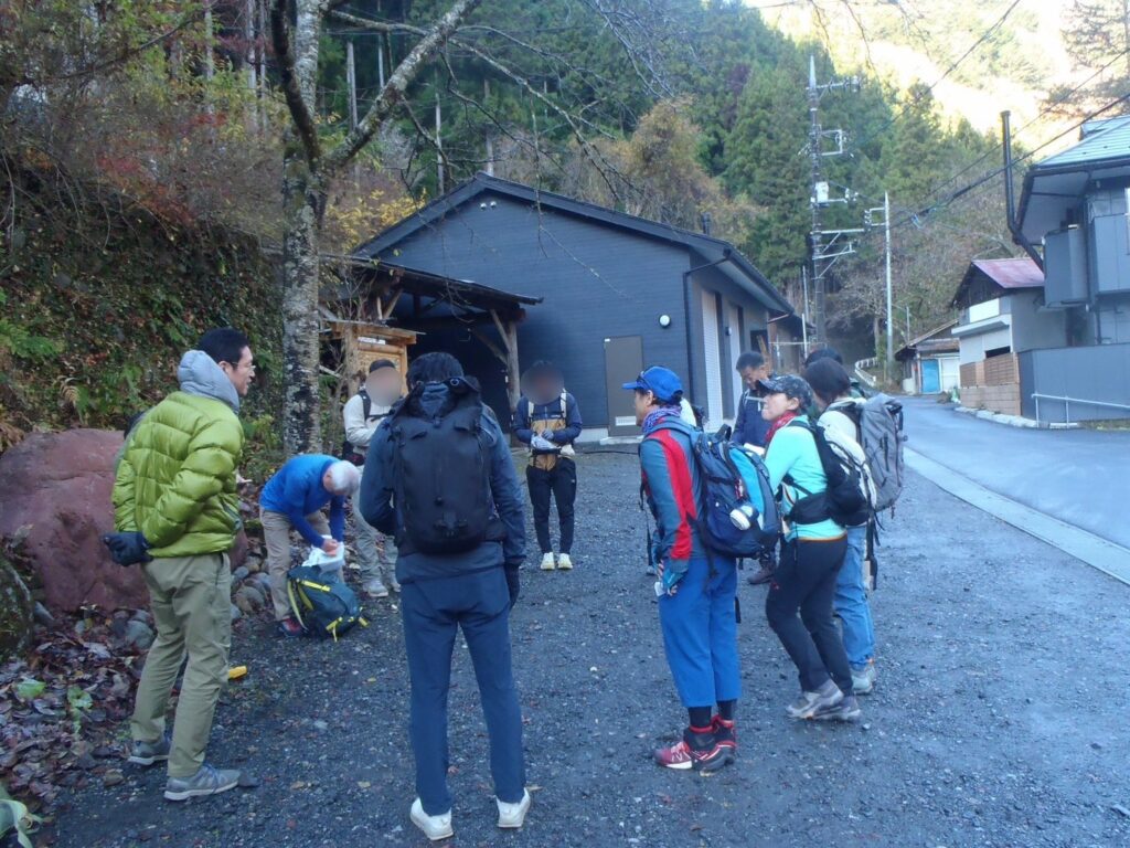 2025.11.30　赤指山（尾根歩き）
