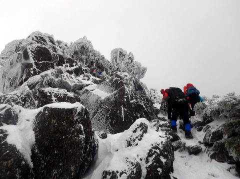2020.1.3-4　北八ツ・北横岳～雨池山～縞枯山～渋ノ湯（雪山）