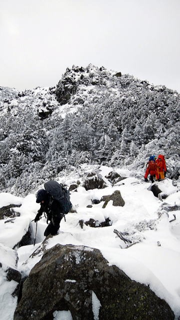 2020.1.3-4　北八ツ・北横岳～雨池山～縞枯山～渋ノ湯（雪山）