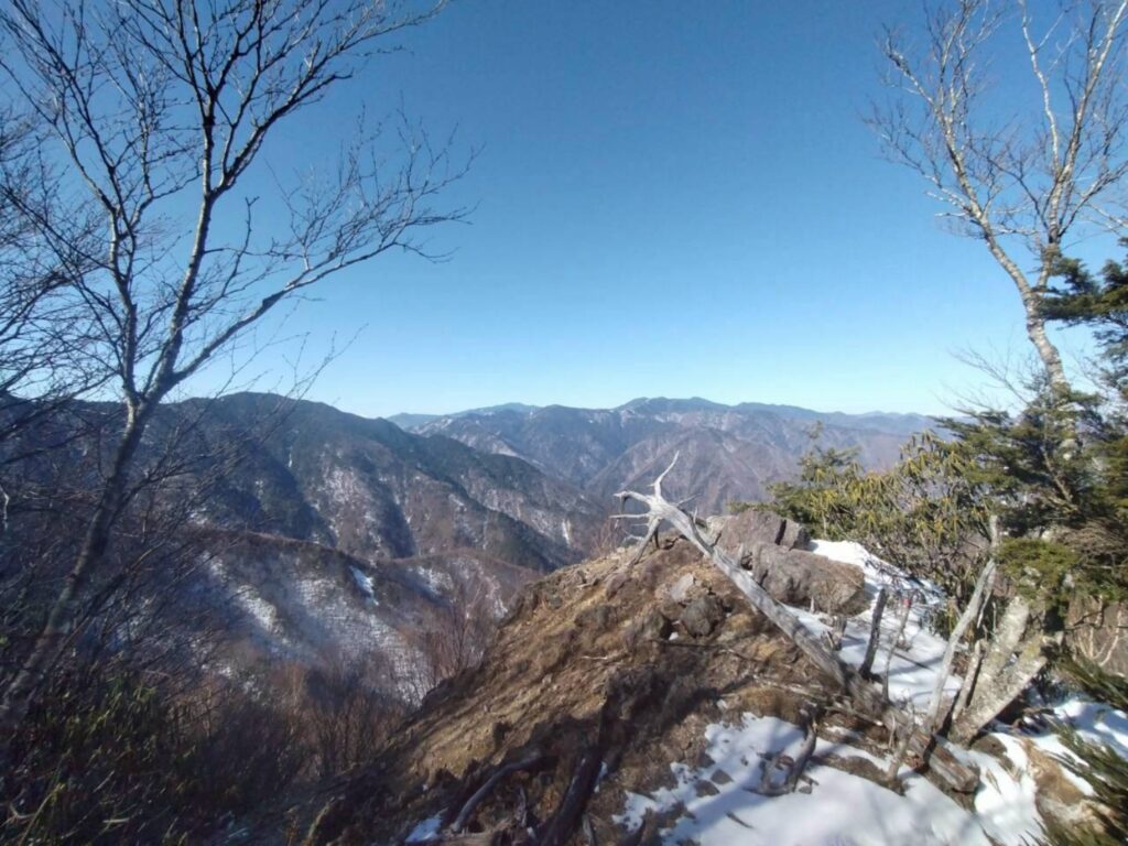 2/21-22　和名倉山（尾根歩き）