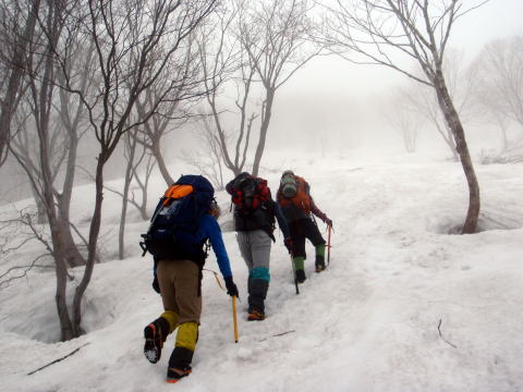 2015.4.11-12 巻機山(雪山)